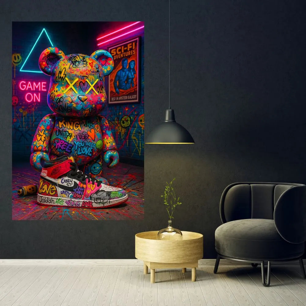 Touteladeco / Toile / Tableau / 
ours graffiti / ourson pop art / tableau street art / néons rétro / cinéma rétro / graffiti coloré / tableau déco urbaine / art moderne / sneaker customisée / game on