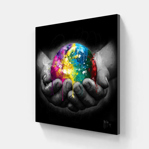 Touteladeco / Toile / tableau / Patrice Murciano / tableau we are the world / mains tenant le monde / art symbolique et engagé / globe coloré éclaboussé / peinture pop art abstrait / contraste noir et blanc et couleurs / décoration murale humaniste / message universel et inspirant / impression sur toile / déco contemporaine et expressive