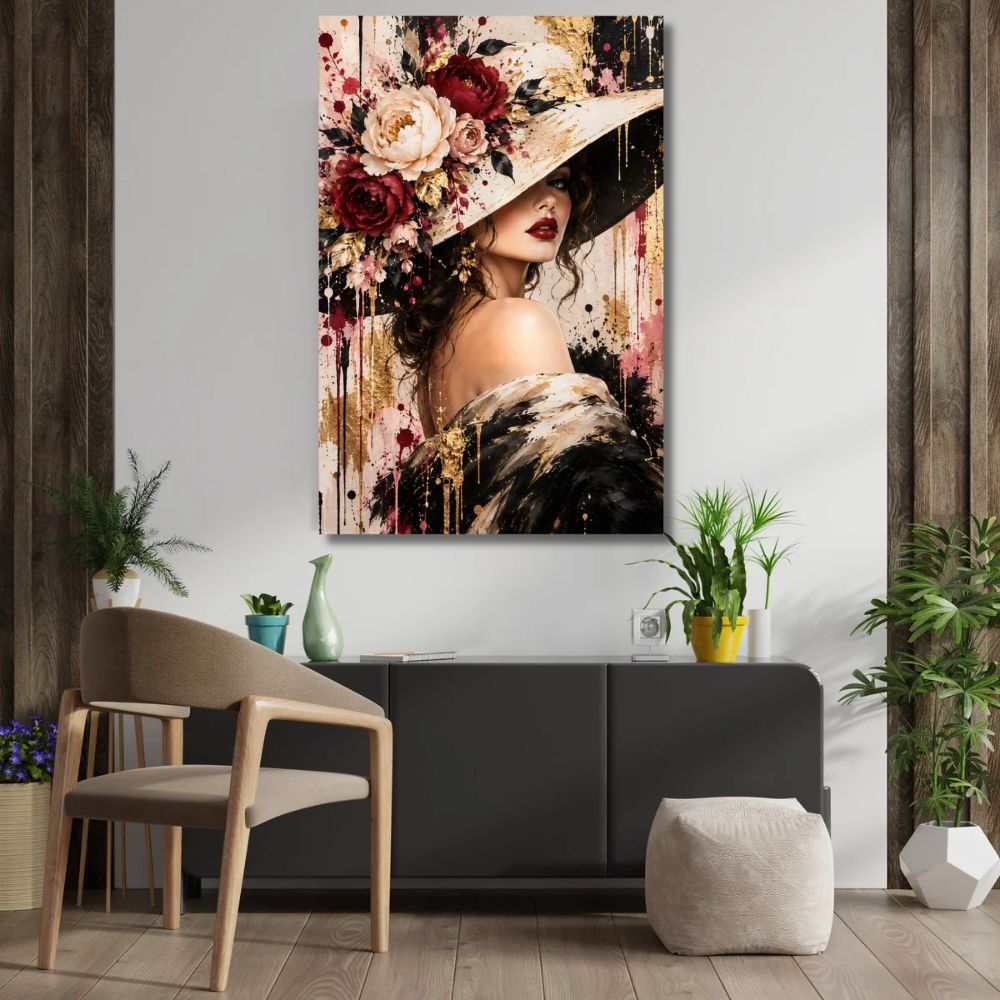 Tableau femme, Tableau chapeau fleuri, Tableau glamour, Tableau chic, Tableau portrait féminin, Tableau fleurs, Tableau femme élégante, Tableau bordeaux, Tableau beige et doré, Tableau mode, Tableau couture, Décoration murale chic, Toile femme, Art contemporain, Tableau tendance, Décoration salon, Décoration chambre