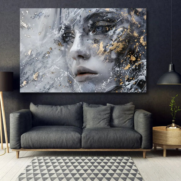 Touteladeco / Toile / tableau / tableau femme / visage froid / art doré / portrait poétique / toile contemporaine / décoration élégante / style féerique / éclats dorés
