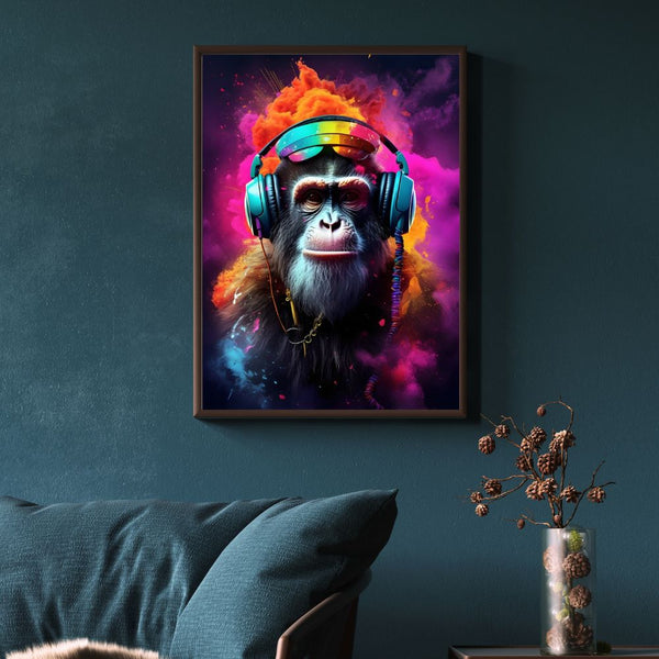 Touteladeco / toile / tableau / tableau singe DJ fun / art urbain coloré / décoration murale électro / singe avec casque audio / explosion de couleurs néon / style pop art moderne / ambiance musicale et festive / déco originale et audacieuse / impression sur toile / tableau street art vibrant